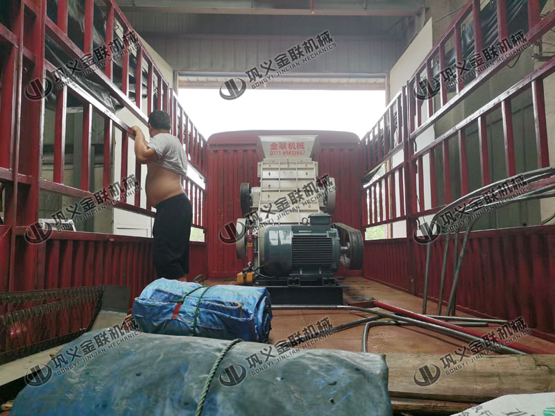 河南原煤破碎機(jī)哪個(gè)廠家價(jià)格低，可以選擇的型號(hào)多嗎？